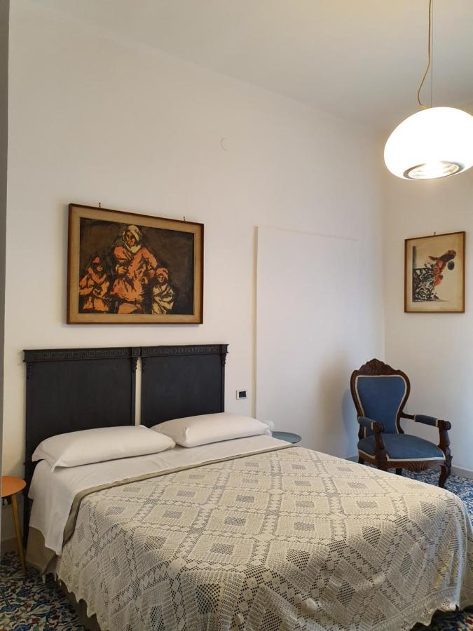 D'Angleterre Guest House Salerno Exterior photo