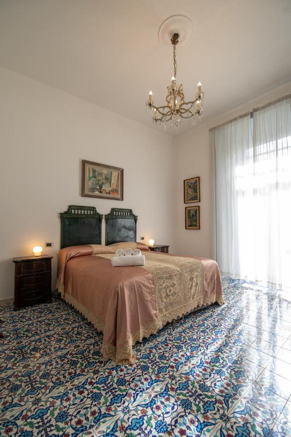D'Angleterre Guest House Salerno Exterior photo
