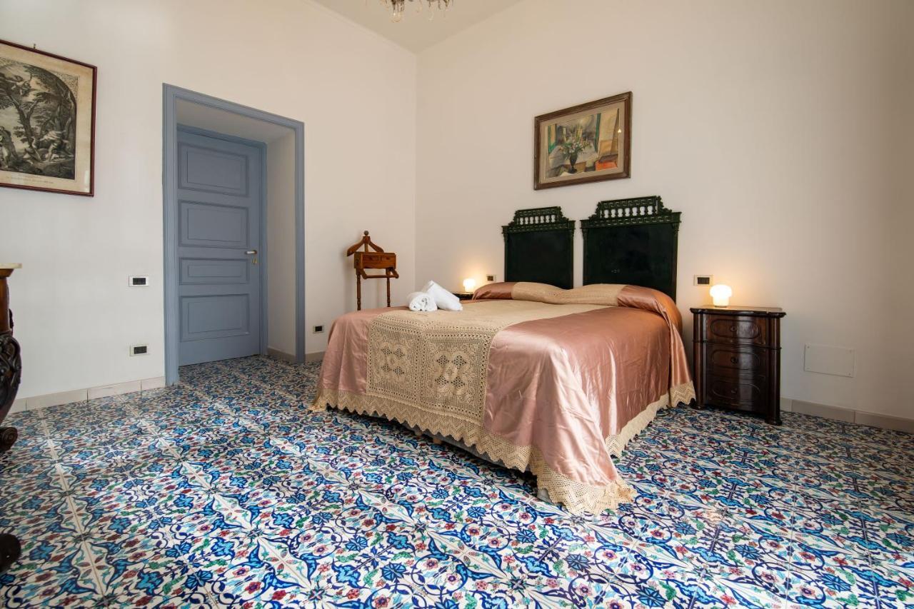 D'Angleterre Guest House Salerno Exterior photo